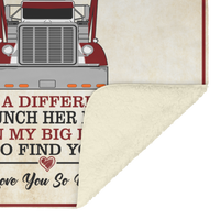To_My_Amazing_Mom_Blanket_-_Peterbilt_Ca_V_Blanket_Sherpa_Mockup.png_15535085