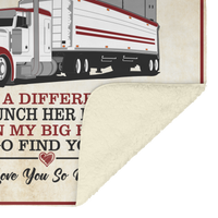 To_My_Amazing_Mom_Blanket_-_Peterbilt_Gr_V_Blanket_Sherpa_Mockup.png_15535041